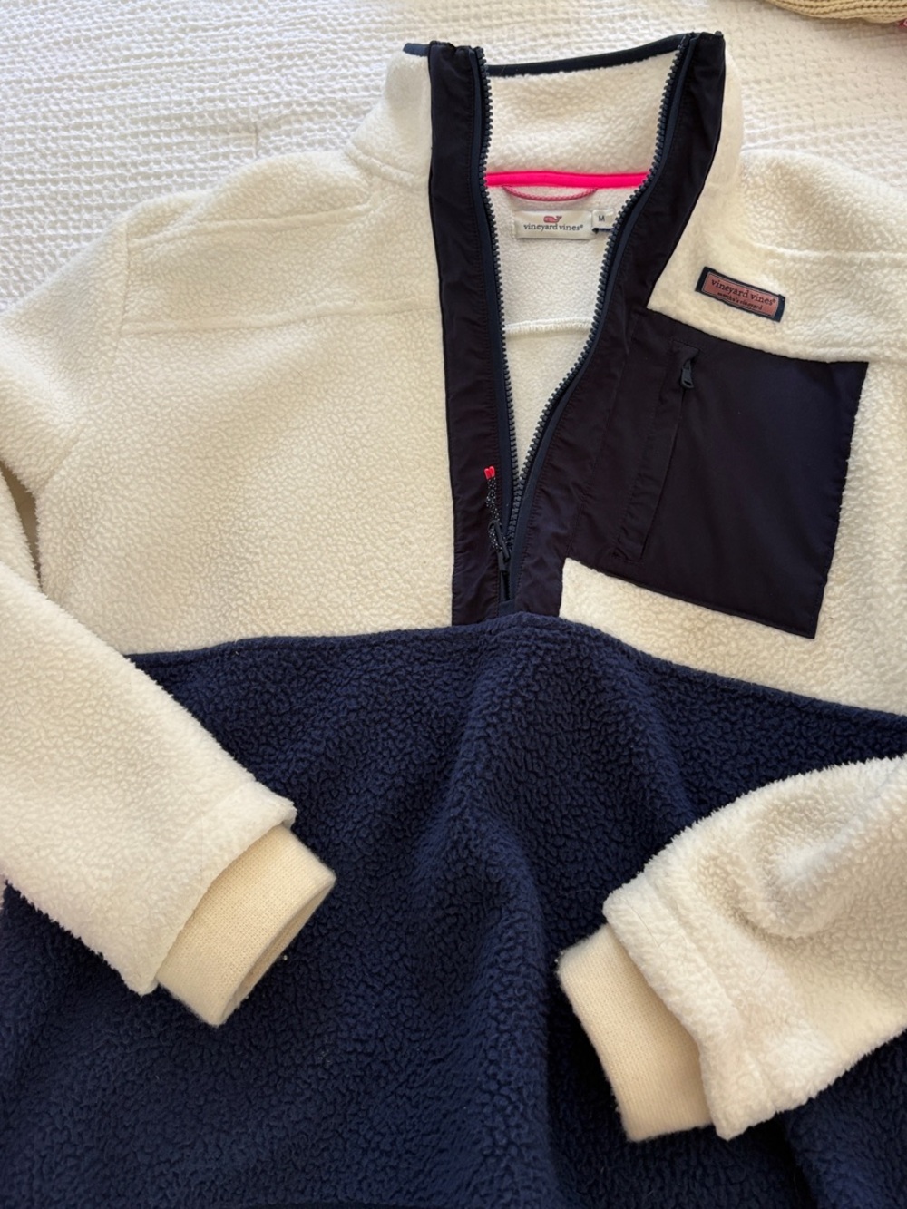 Vineyard Vines Two-Tone Sherpa Pullover - Navy & Cream